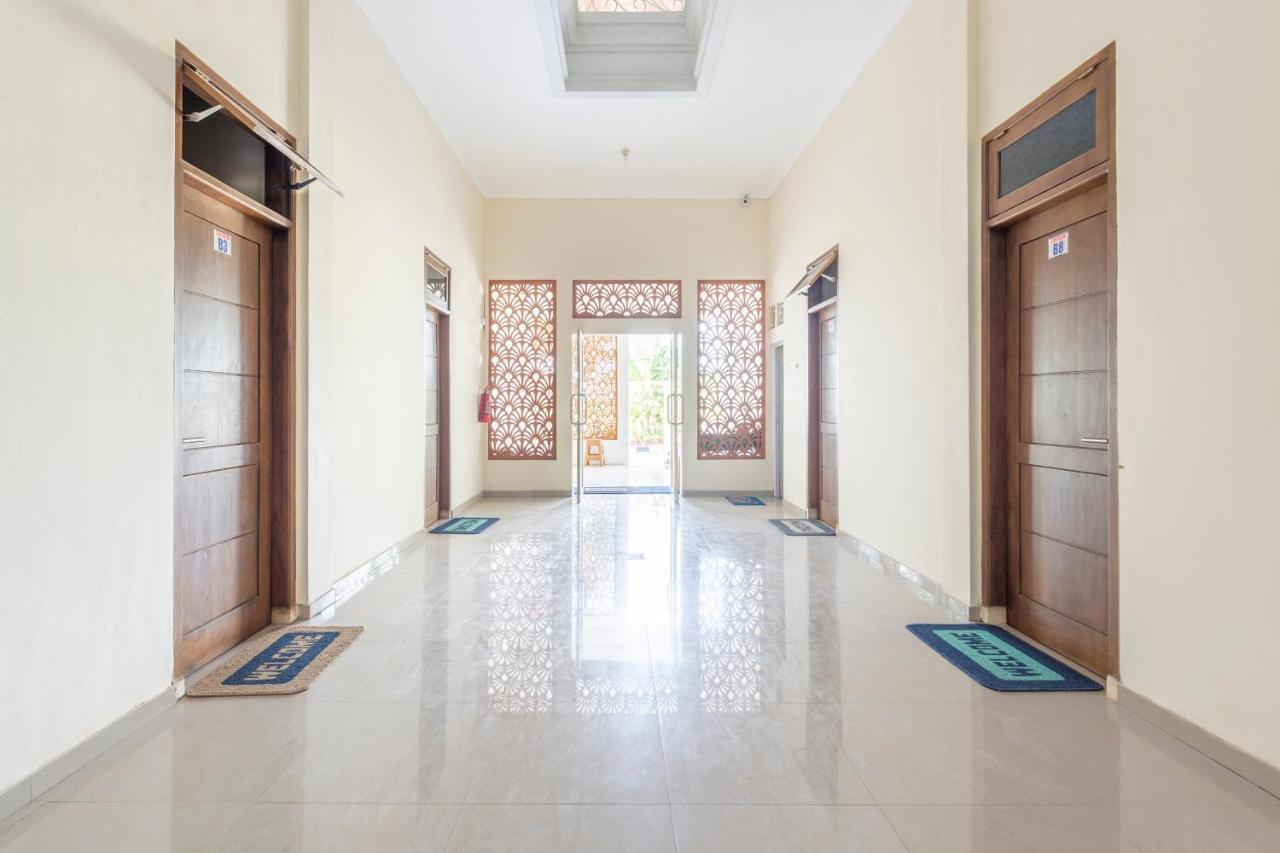 Oyo 3706 Griya Tentrem Syariah Lamongan Luaran gambar